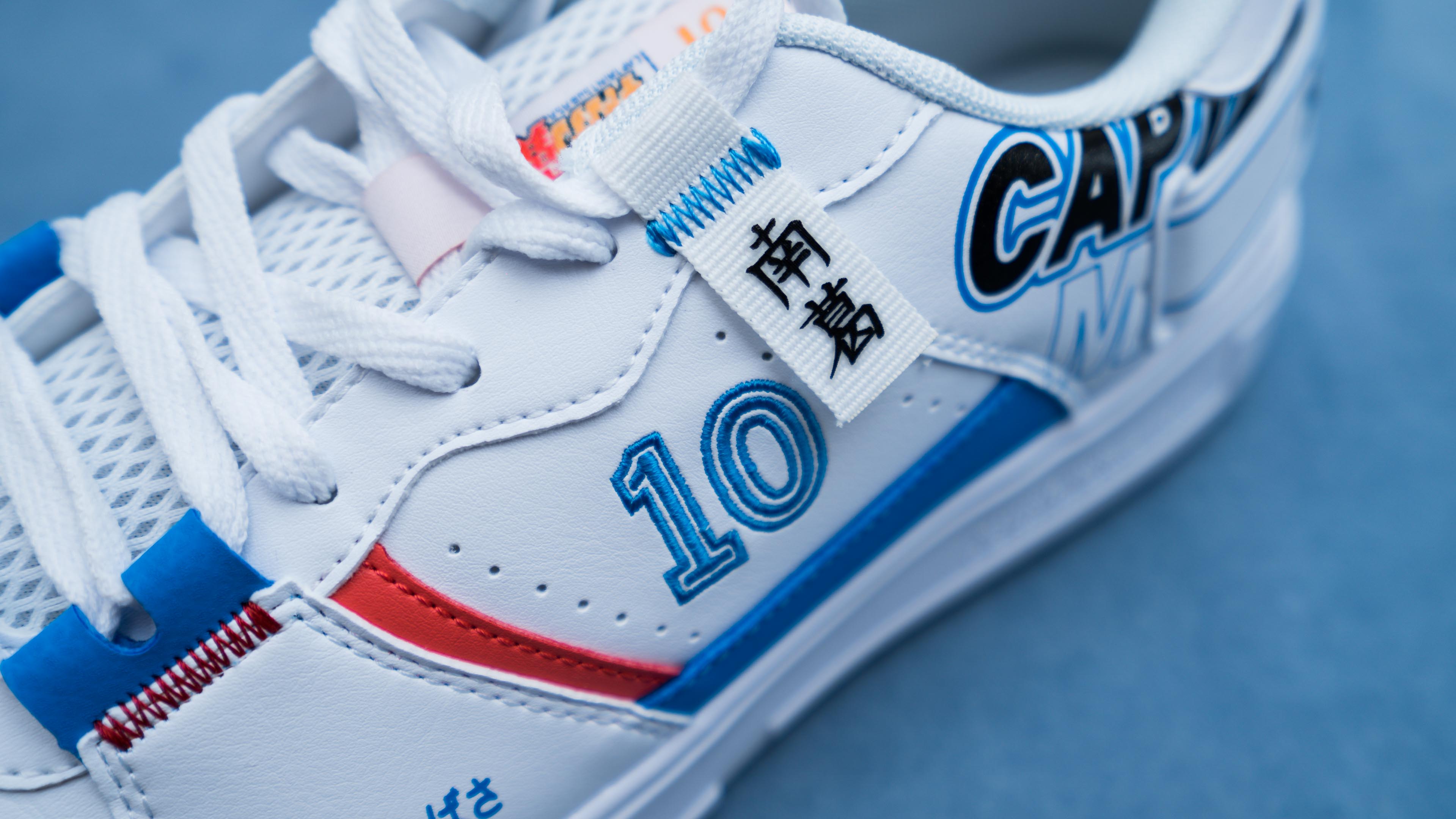 加上NFO科技，这一波联名有内味了：361°X足球小将小白鞋体验