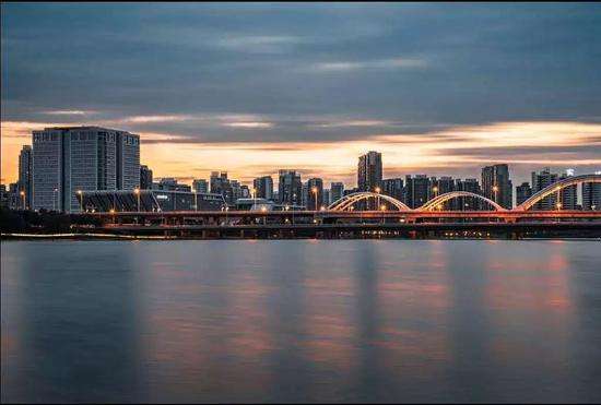 南昌象湖和九龙湖谁更有潜力,南昌九龙湖的发展