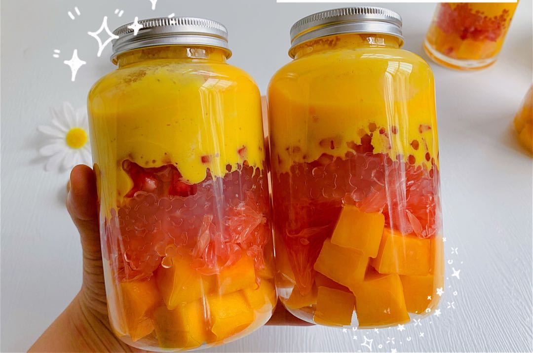 两分钟教你制作港式甜品杨枝甘露,在家做杨枝甘露甜品