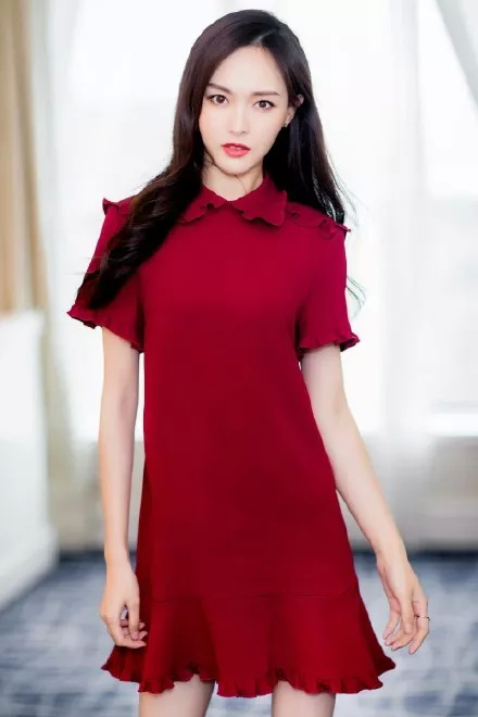 大牌的“嫡骨肉”，副线的“买得起”