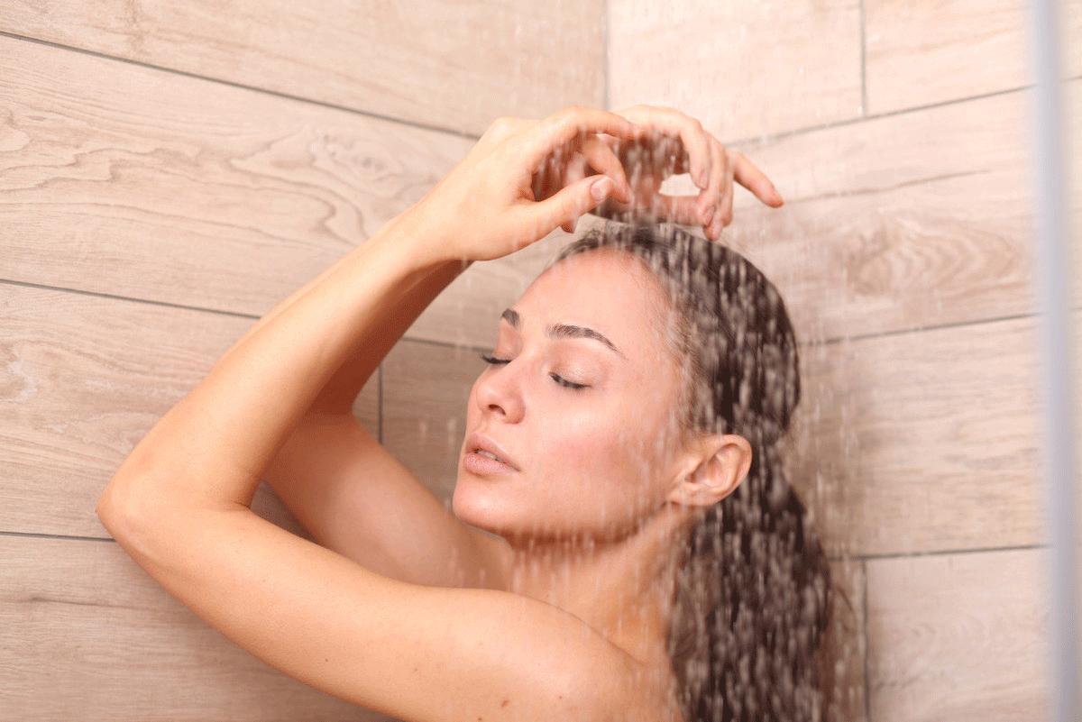 洗澡时胸闷头晕恶心,洗澡时心慌胸闷头昏是什么原因