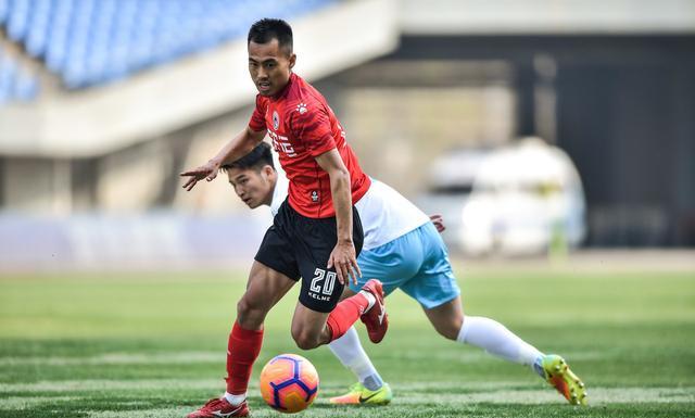 辽足十连冠最新阵容,10赛季辽足重返中超表现惊艳