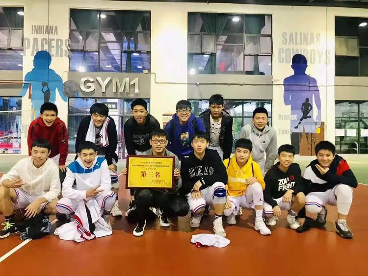 初中民办学校哪一所比较好,封闭式初中寄宿学校排名