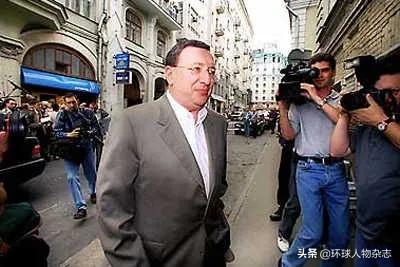 普京给自己涨工资,普京晒工资