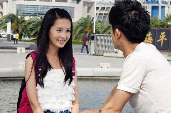 爱情犹如*粟罂**花，有时孤傲，有时绽放