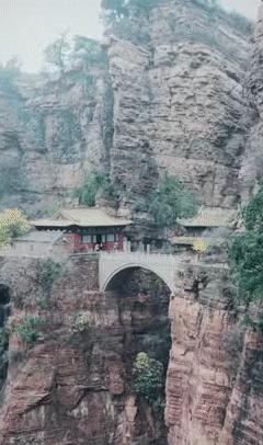 十三座神奇的中国空中古寺,中国这20座令人震撼的古寺