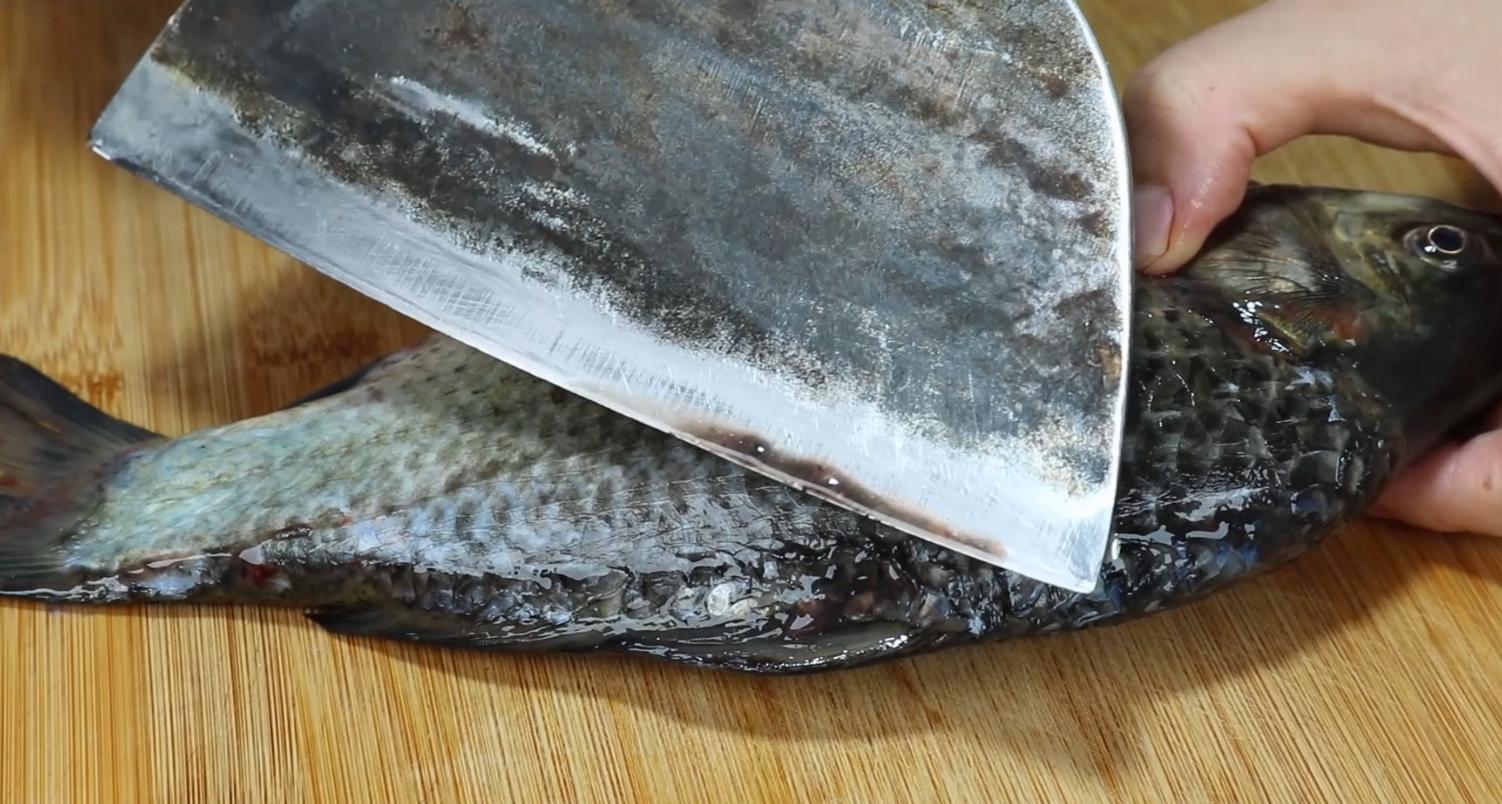 鱼的四个部位毒素最强,鱼身上4个部位千万别吃