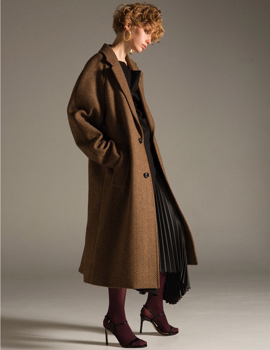 闊╁墽濂宠绌挎惌鍝佺墝,闊╁墽濂充富绌挎惌鍝佺墝