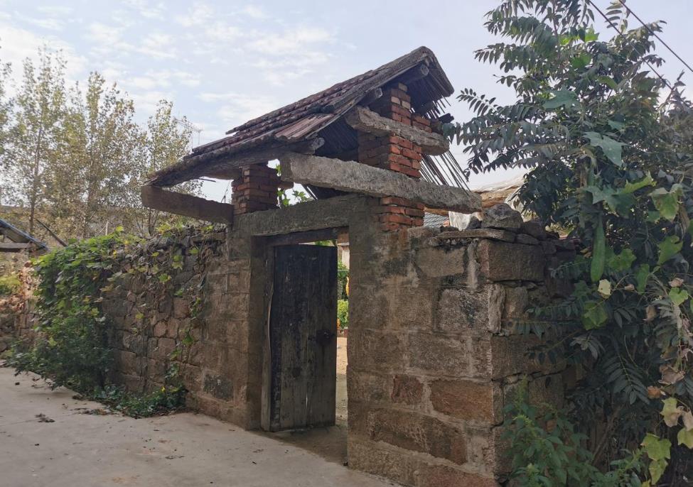 家开青龙门赛过祖宗坟是什么意思,家有青龙门赛过祖宗坟什么意思