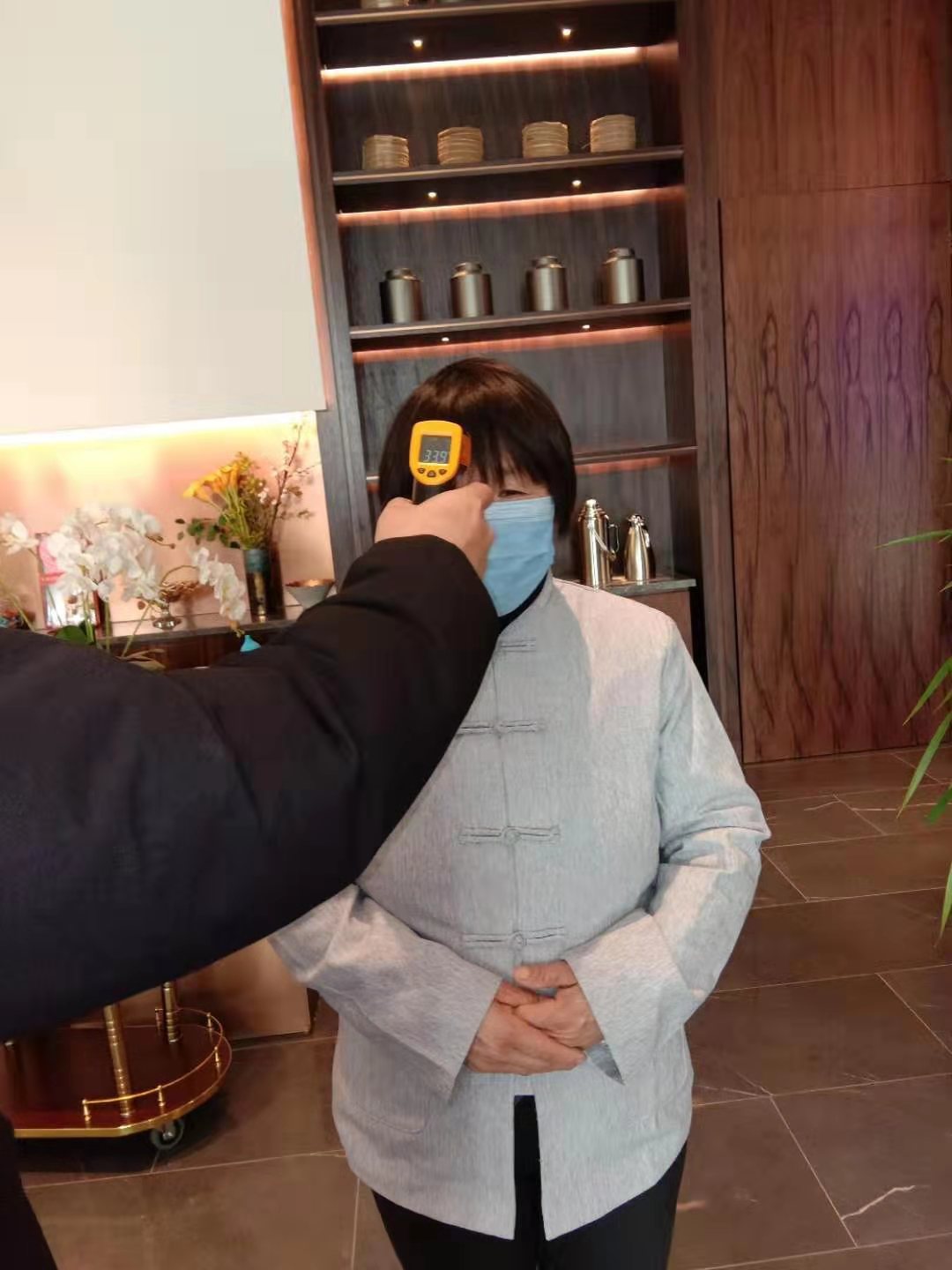 天一物业：业主的健康，天一的坚守。防疫一线，护卫家人生活