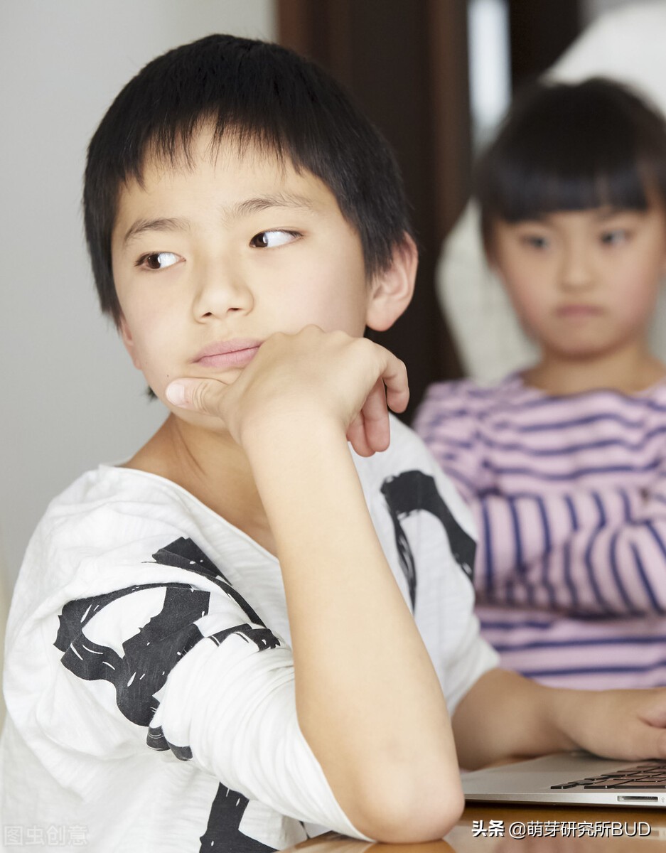 双减怎么给孩子讲,双减后家长如何拔高孩子