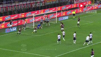 世界足坛十大招牌过人,足坛十大门将扑出任意球前五名