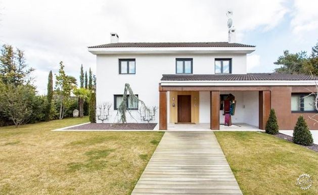 梅西和c罗谁豪宅最好,c罗梅西内马尔家庭氛围区别