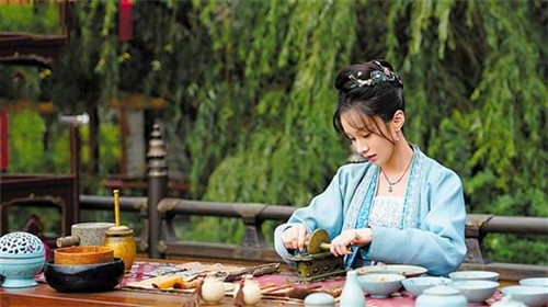 清平乐熏香,清平乐中的焚香