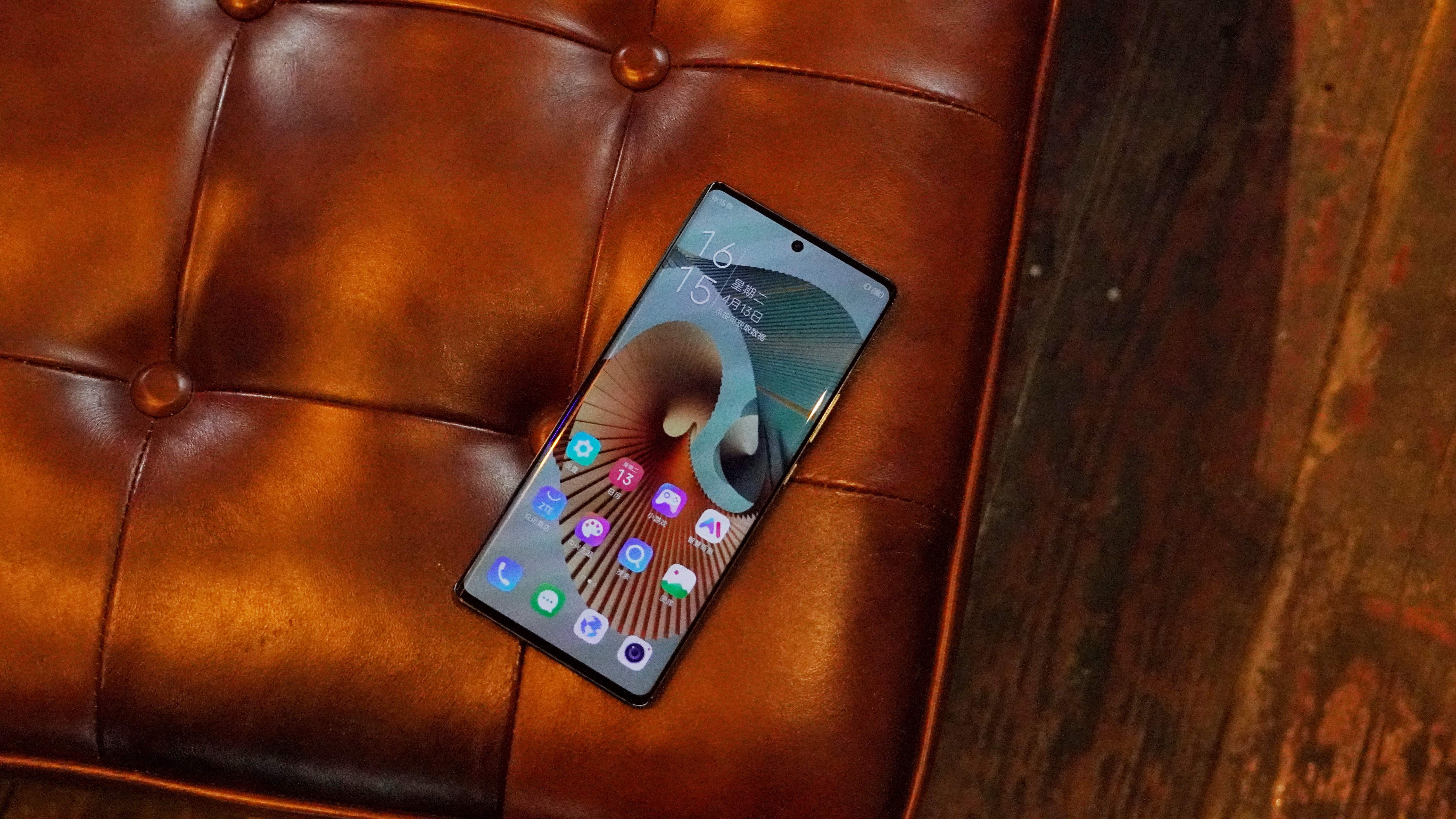 中兴axon30ultra和努比亚z30pro,中兴axon30ultra对比魅族18pro