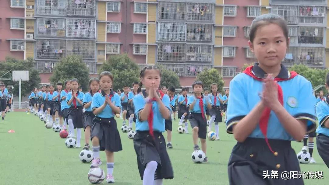 德阳天元烛光小学u11组足球比赛,德阳5人制小学足球比赛