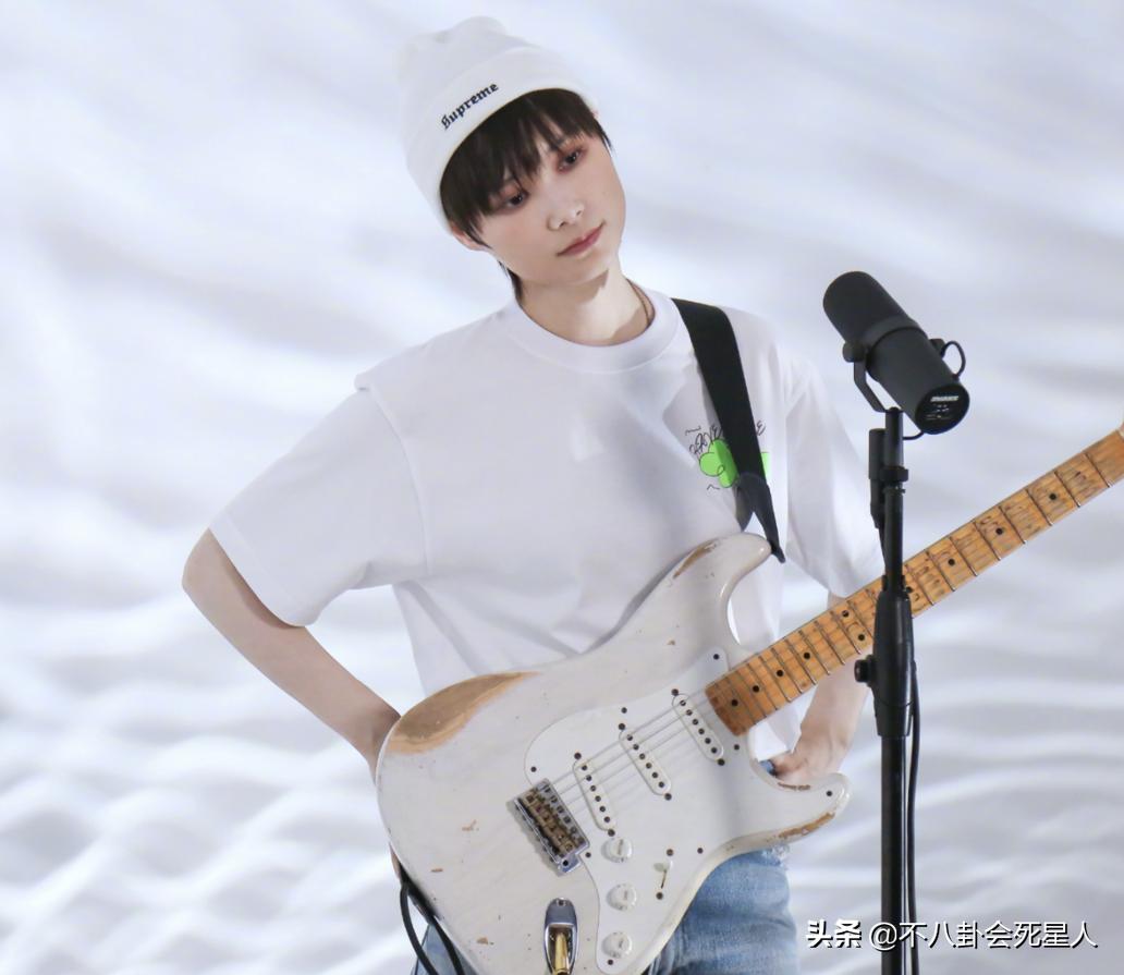 超女第一名李宇春,和李宇春齐名的四大超女