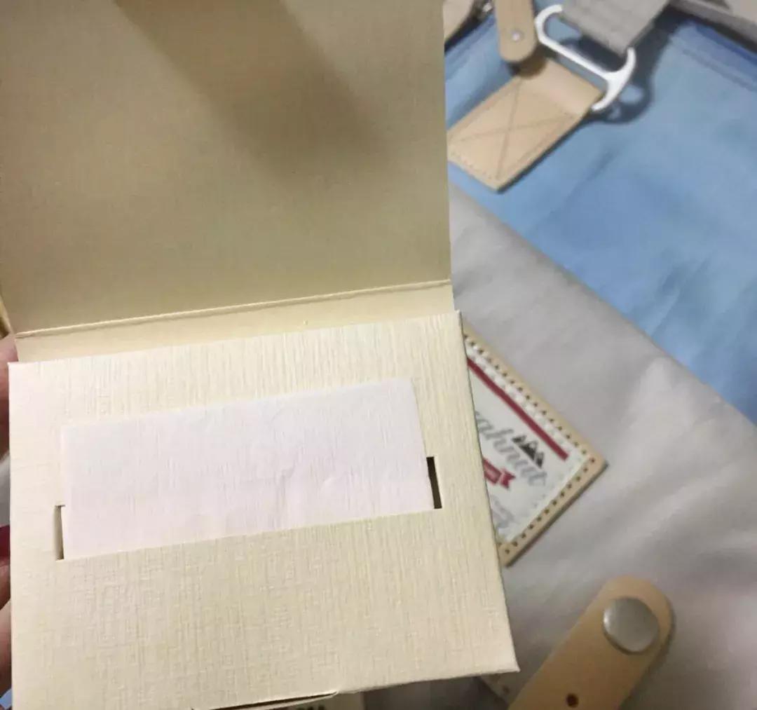 whatsinmybag跟读,whatsinmybag的意思