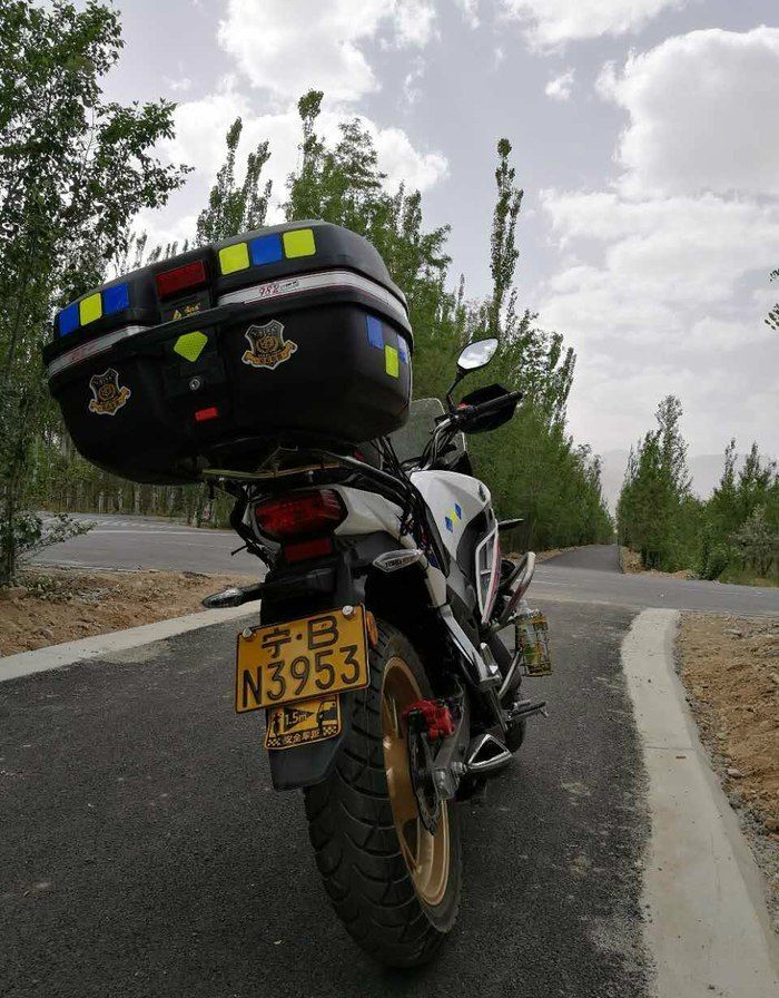 本田190x猛鸷与战鹰,本田战鹰190x跟五羊本田猛鸷对比