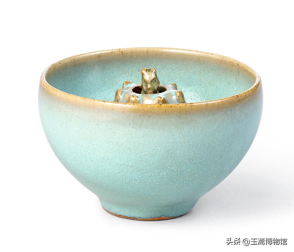 纵有家财万贯不及钧窑一片下一句,纵有万贯家财不如汝瓷一片来历