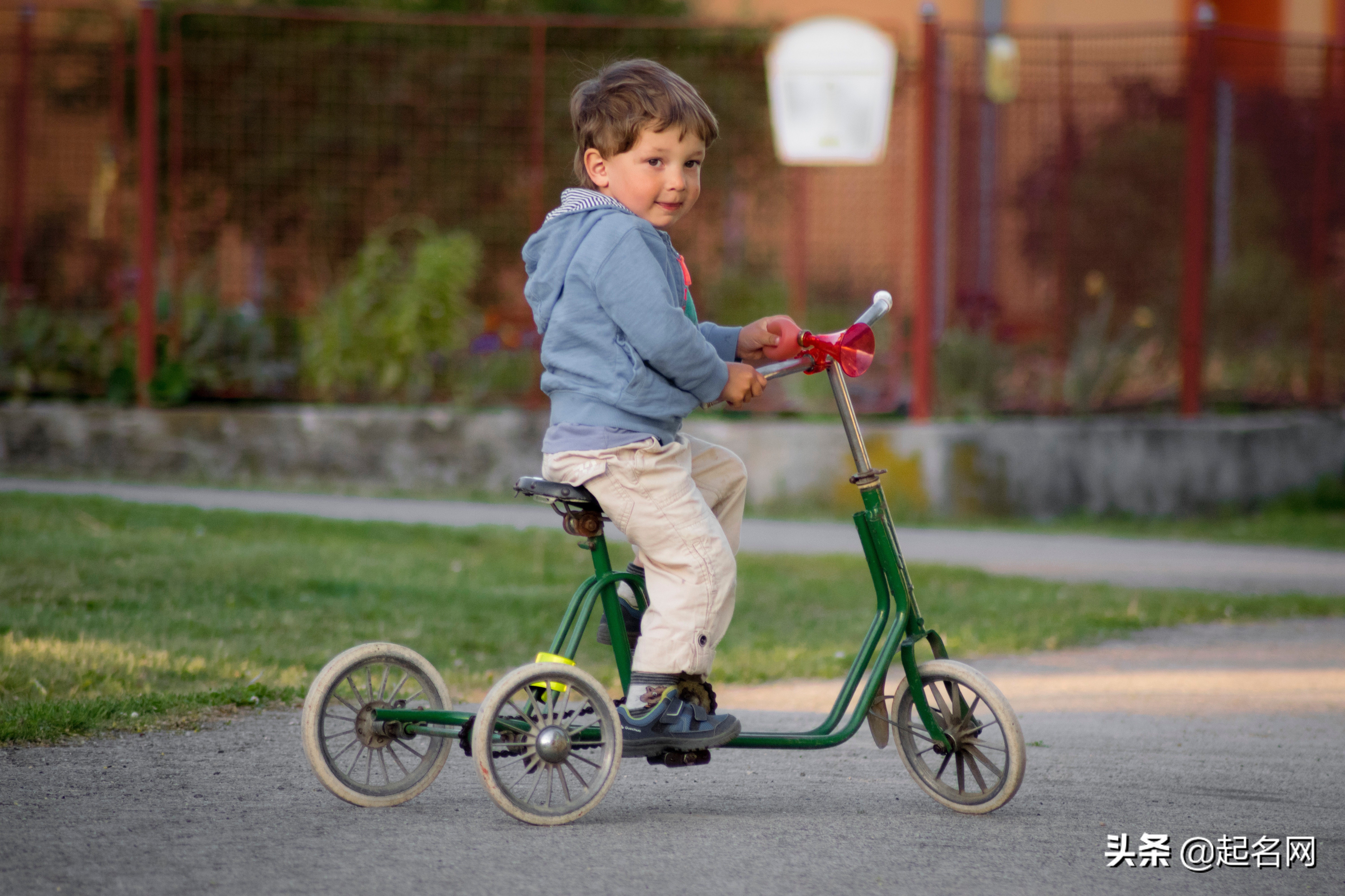 有文化底蕴的男孩名,有才气有侠气的男孩名