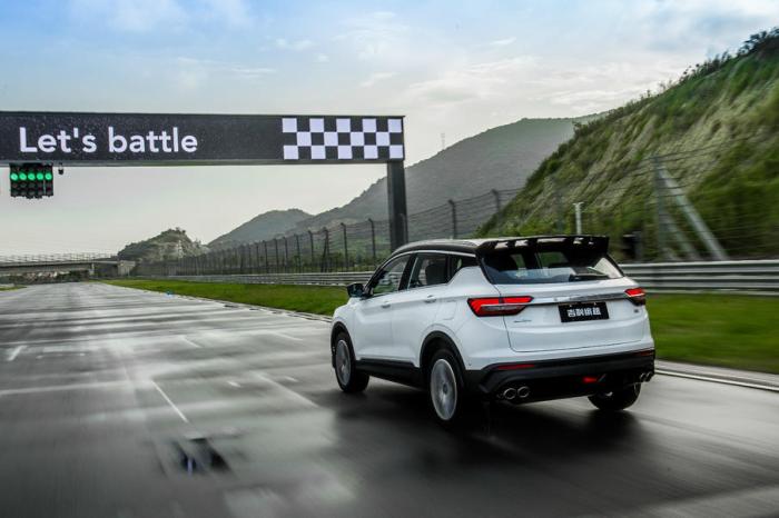 爆款小型suv吉利缤越值不值得买,吉利缤越小型suv哪款好