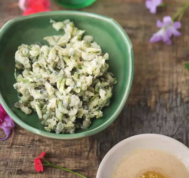 槐花飘香的最佳食用方法,槐花飘香季怎么吃