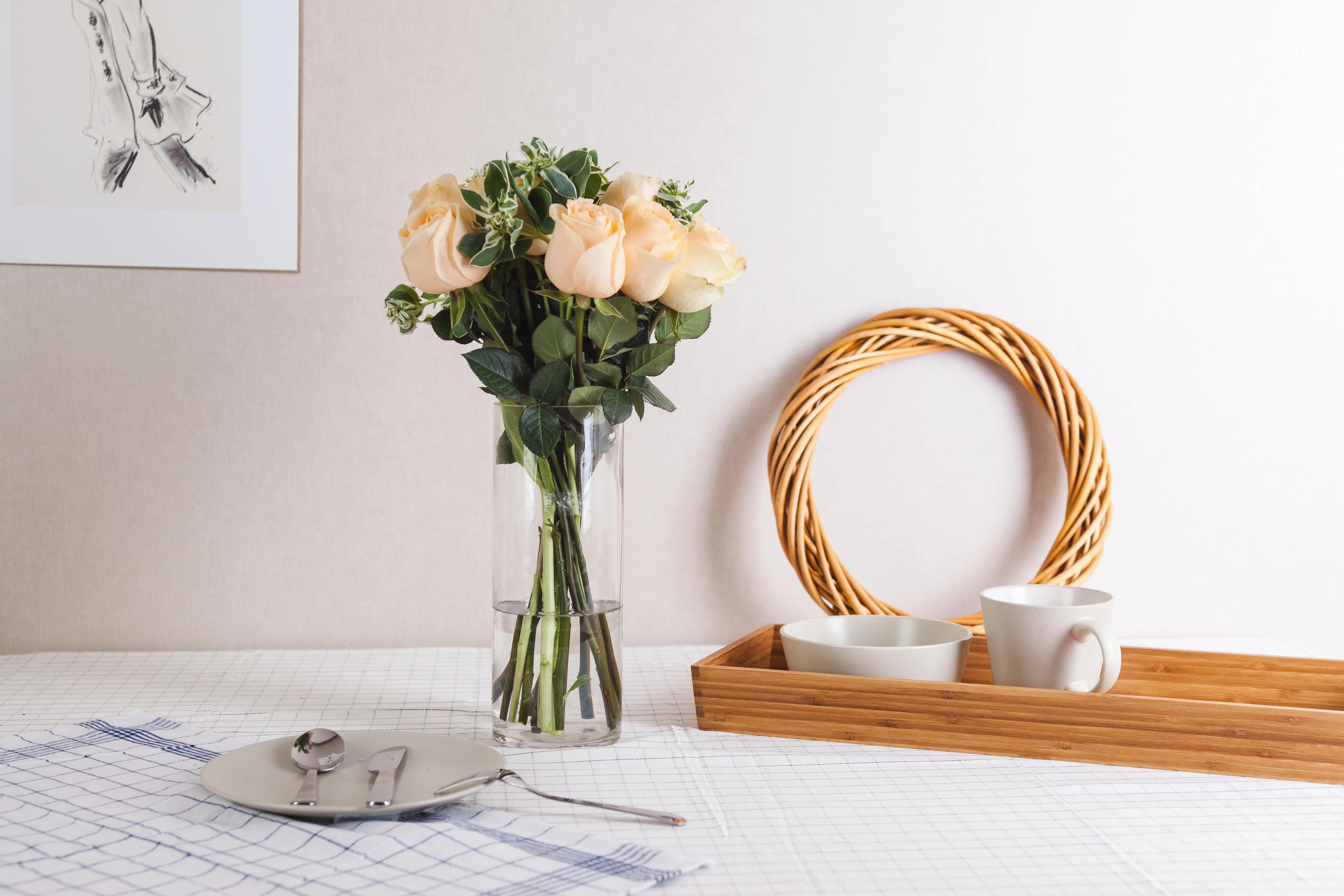 对亲人暴躁对外人和气是什么心理,为什么有人对亲人烦躁对外人和气