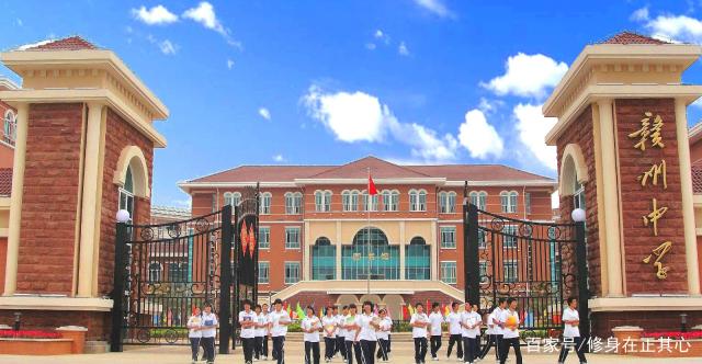 赣州中学和赣州三中哪个实力强,赣州中学vs南康中学