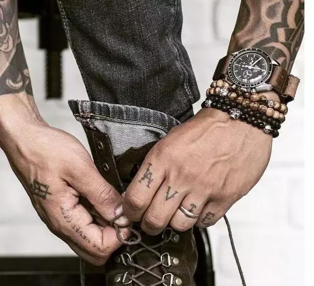 男士简约手串搭配,男人手串搭配