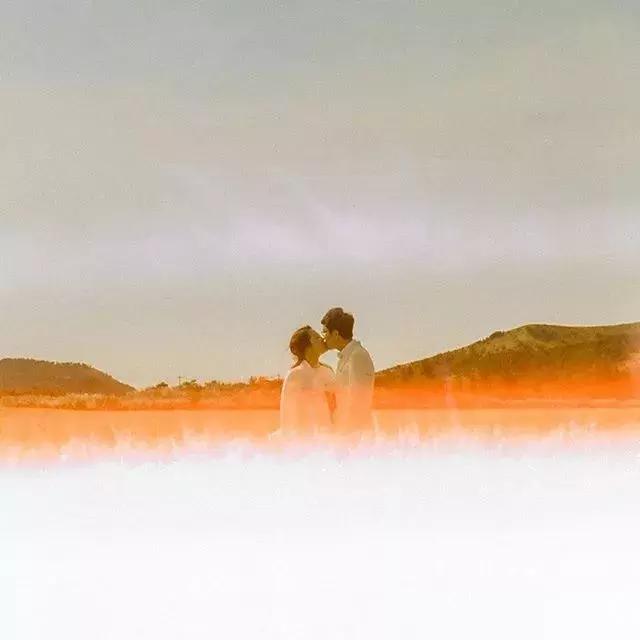 不拘泥形式的婚纱照,婚纱照小众风格这样拍也好看