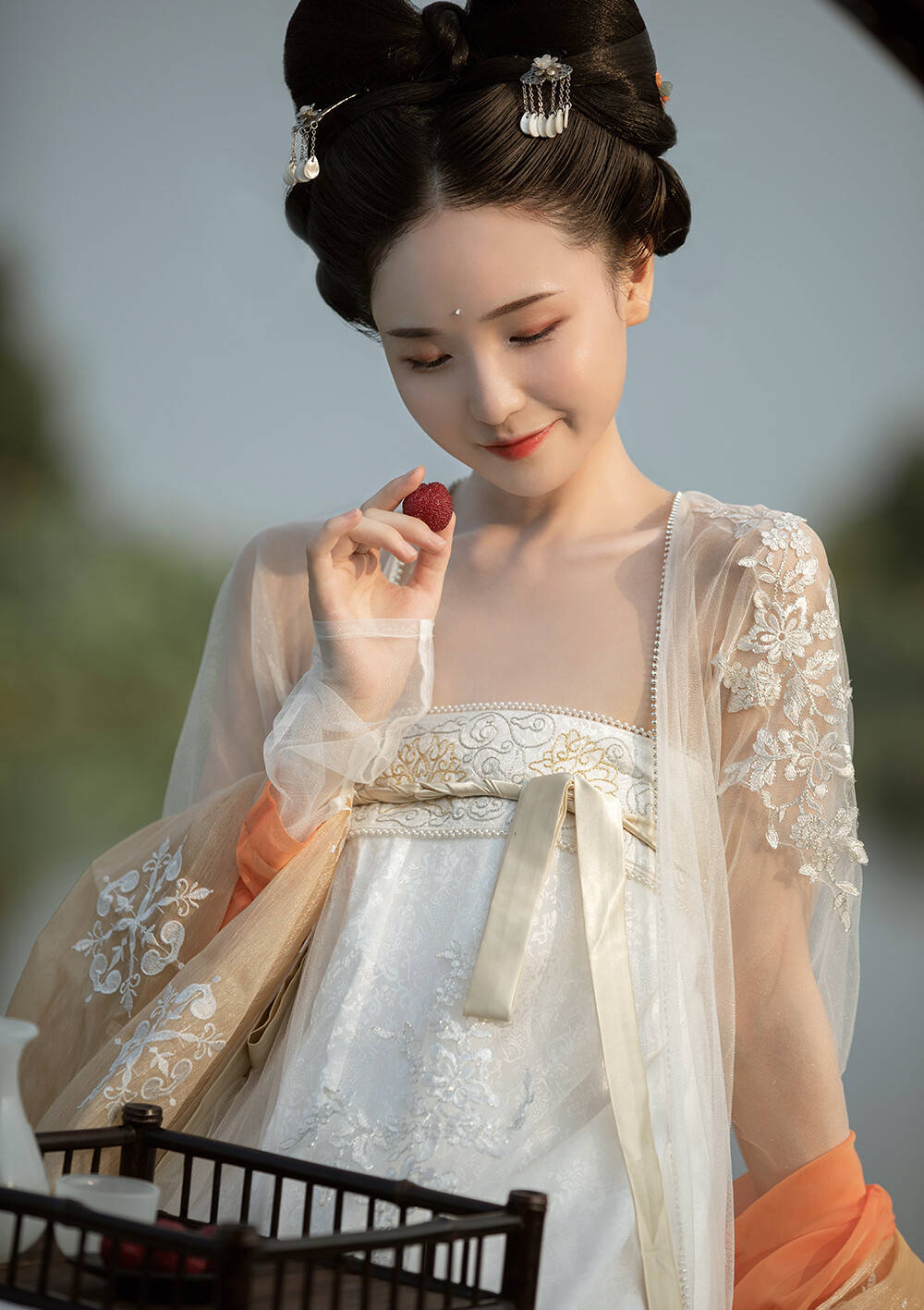 汉服与现代服饰不一样的地方,汉服是现代服装