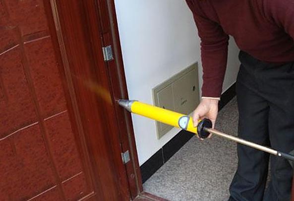 知道防盗门灌浆的好处，你就会坚持让工人这么做了