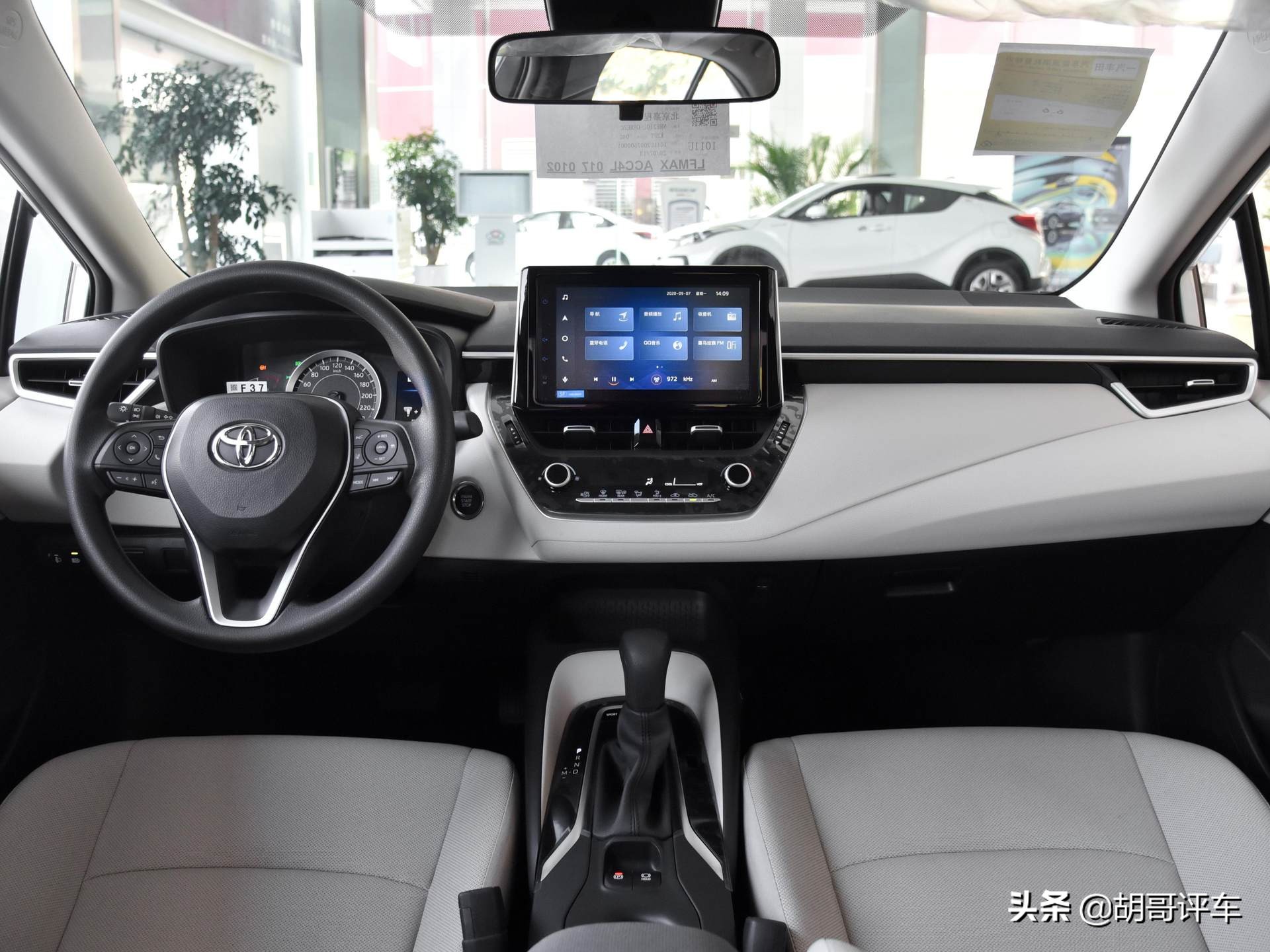 丰田卡罗拉和花冠哪个省油,好车不贵经济实惠丰田卡罗拉