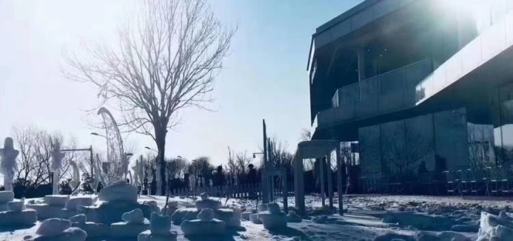 南戴河汐溪亲子酒店，北欧风情房推窗看海邂逅美景