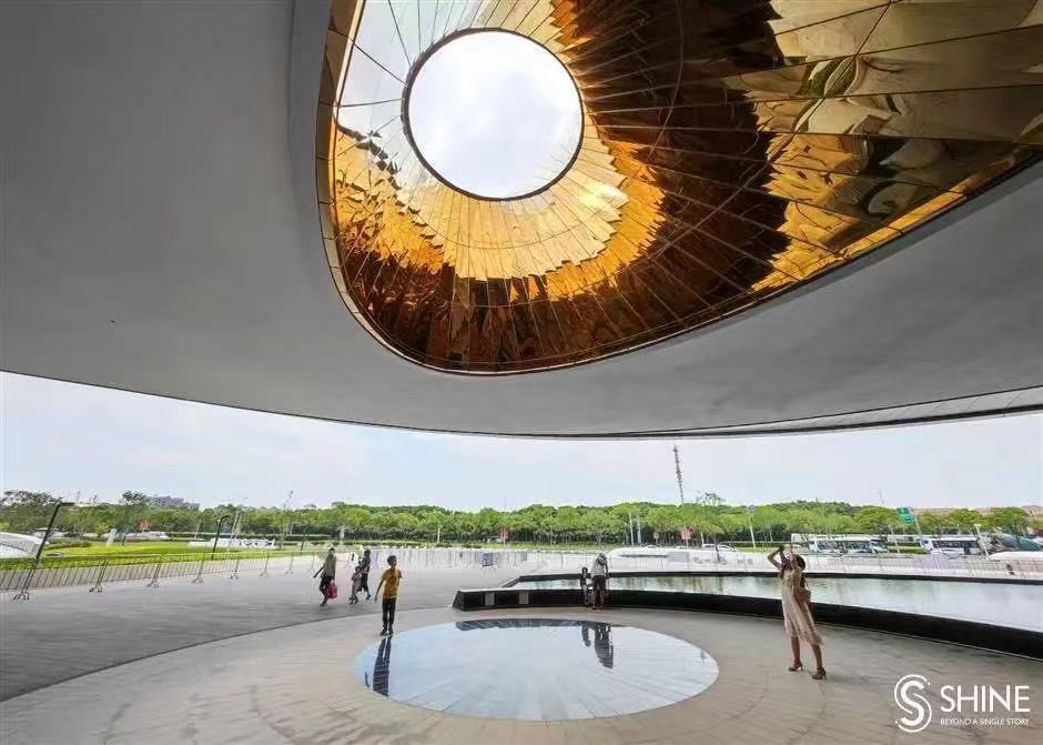 如何从太空看地球,怎么才能看到地球在转