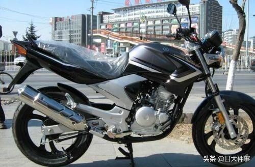 3000多公认最好的三款摩托车,10年前最普通的红色摩托车