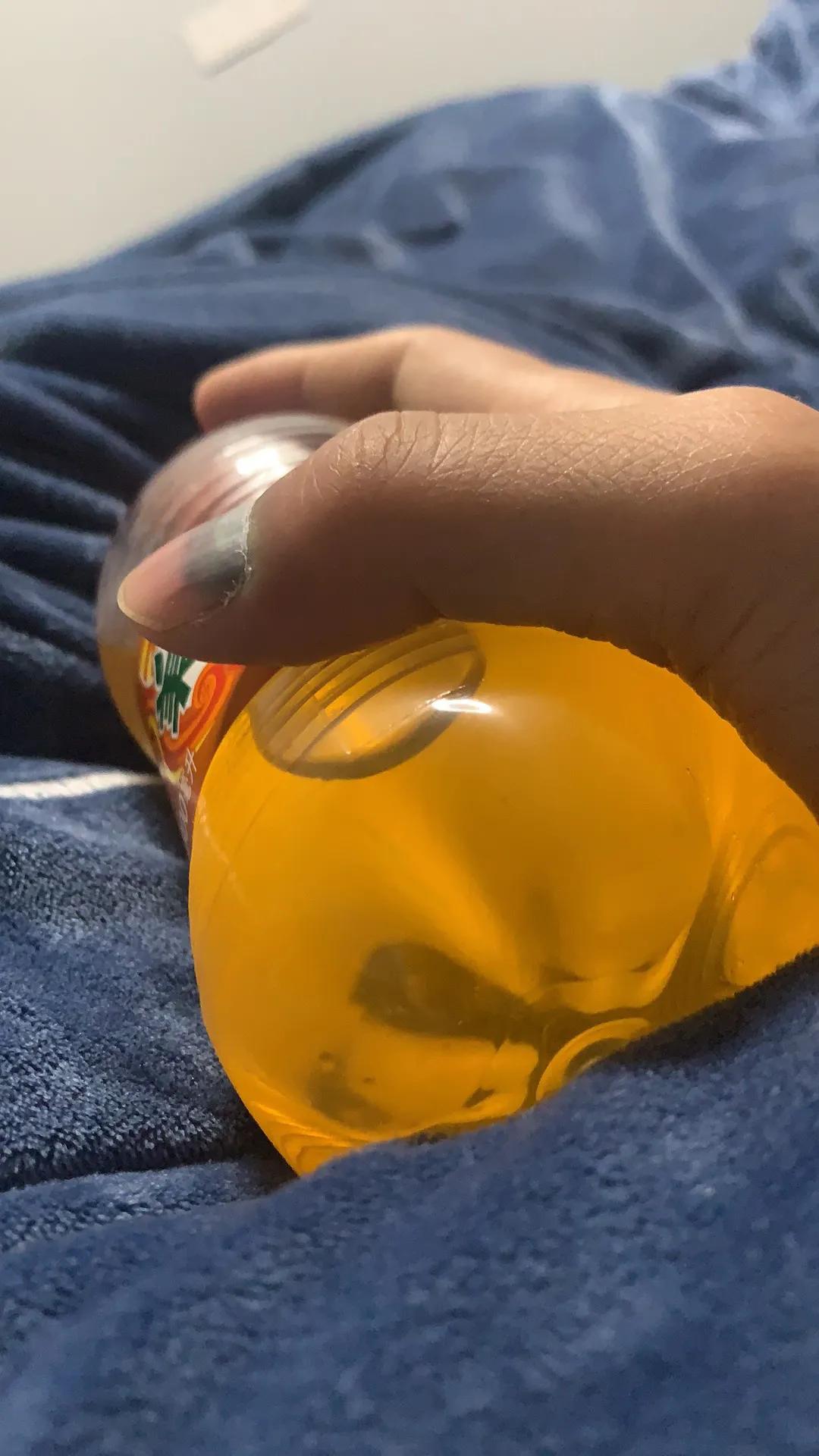 手指被夹出淤血该怎么办,手指被门夹淤血疼到睡不着