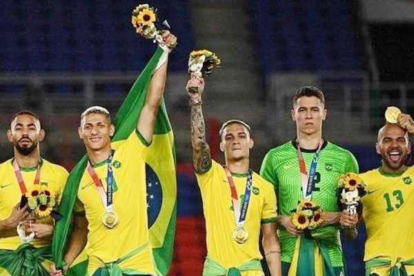 巴西男足奥运夺冠领奖巴西回应,巴西男足奥运夺冠中国品牌