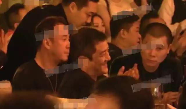 海泉戴口罩,海泉在节目谈羽凡