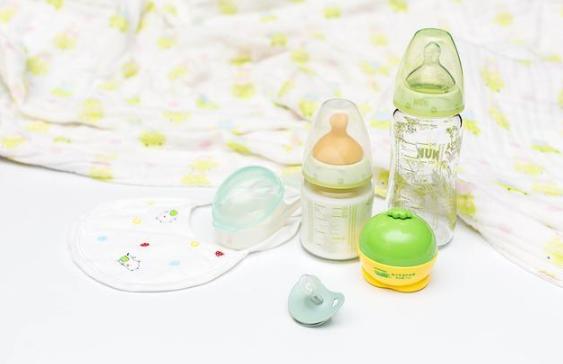 把母乳放大1000倍,看到这样画面,网友:怪不得医生建议母乳喂养