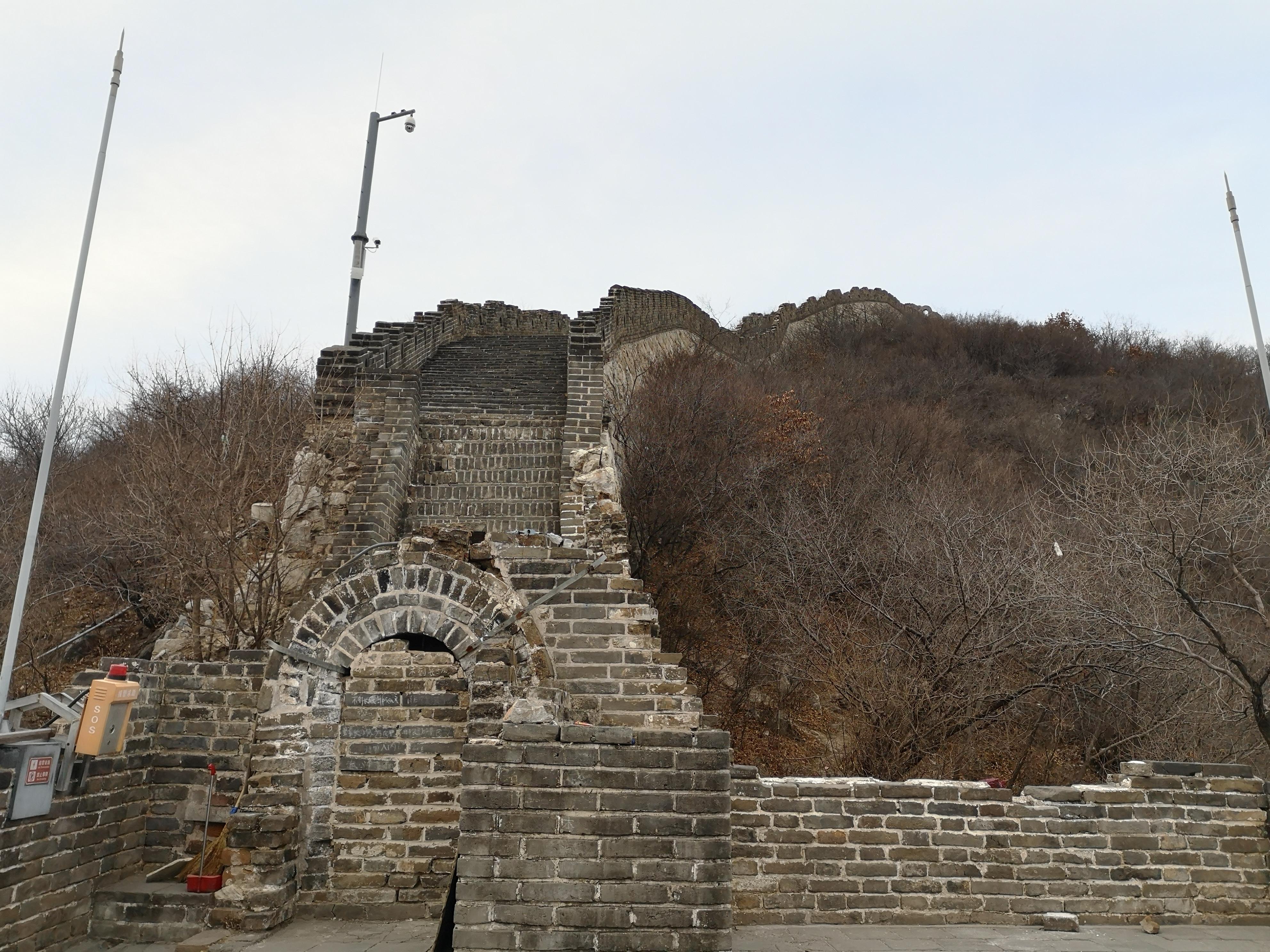 逛颐和园观十七孔桥金光穿洞,离颐和园金光穿洞奇景最近的入口