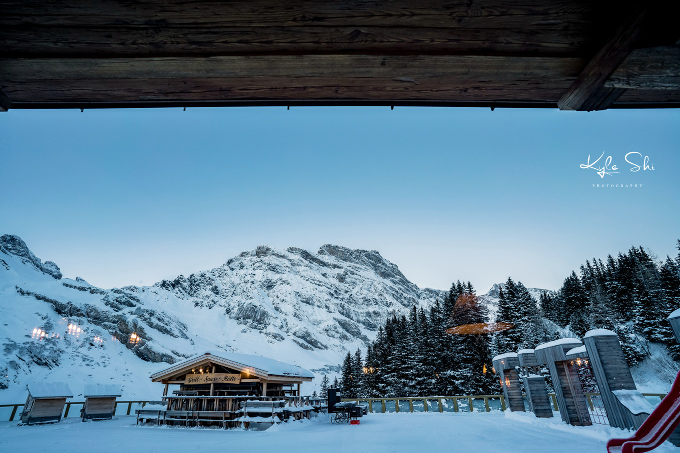 瑞士高山滑雪上演惊险与刺激,瑞士滑雪的真实感受