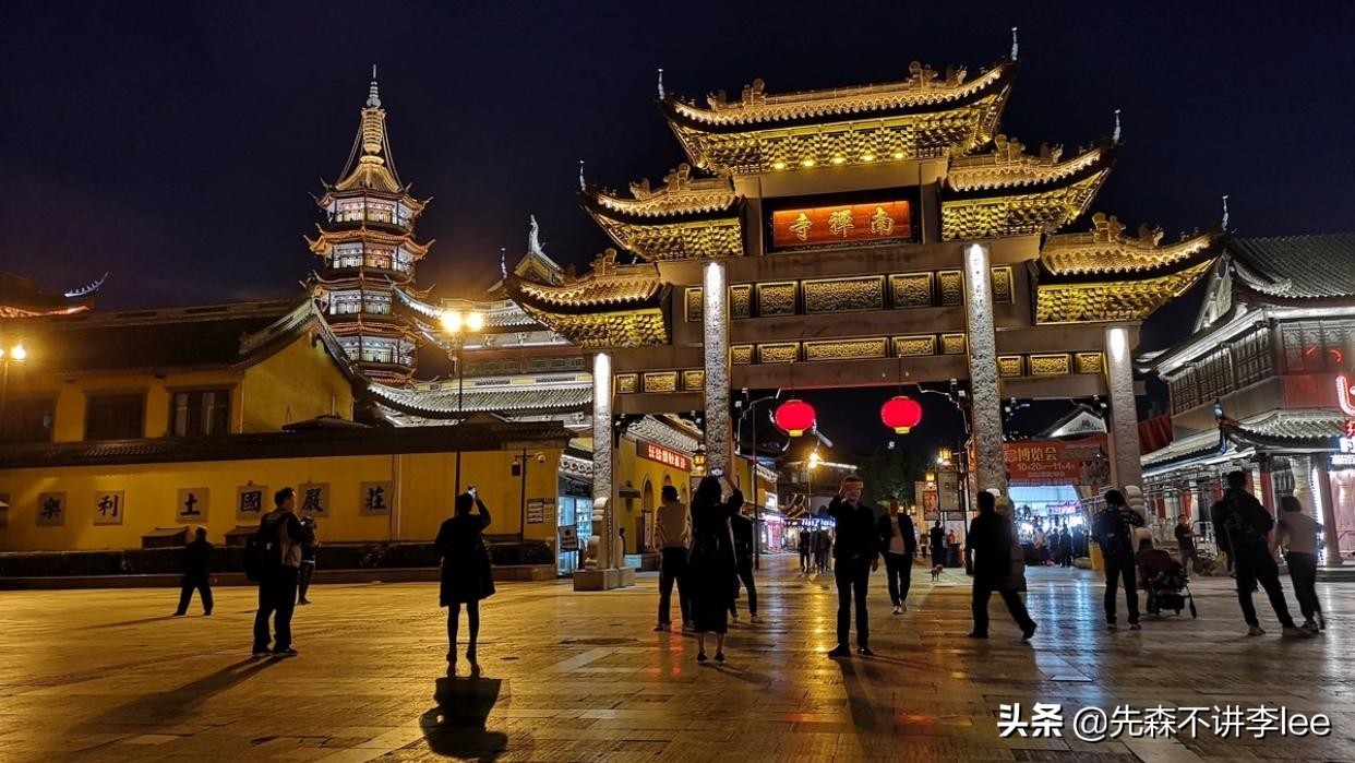 有无锡夫子庙之称，千年古刹和美食街无缝对接，游客：完全没得比