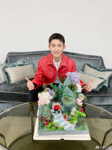 杨紫给张一山庆生的时候,杨紫转发旧照为张一山庆生