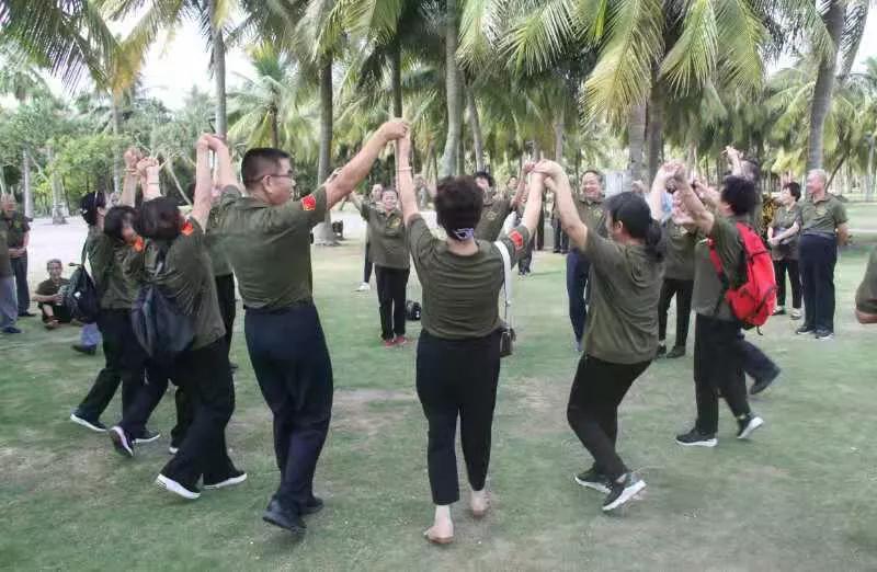 难忘的战友聚会美篇,难忘的战友相聚完整版