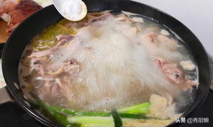 炖鸡之前要不要煸一下,炖鸡要记住3放3不放
