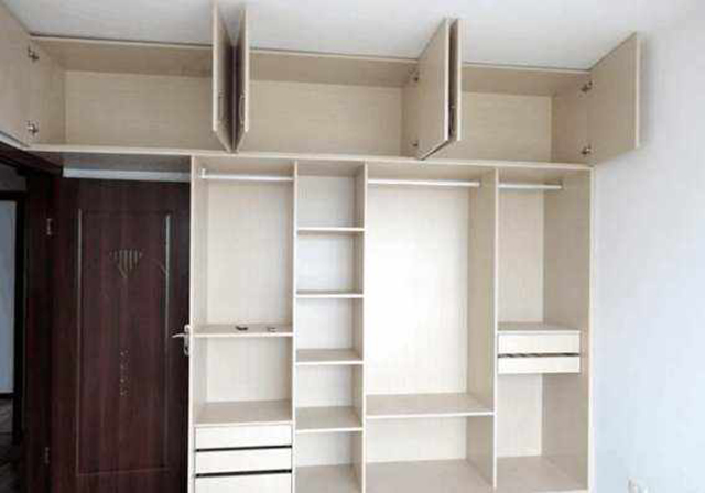 做定制柜子需要找平吗,做定制柜子前需不需要先刮腻子