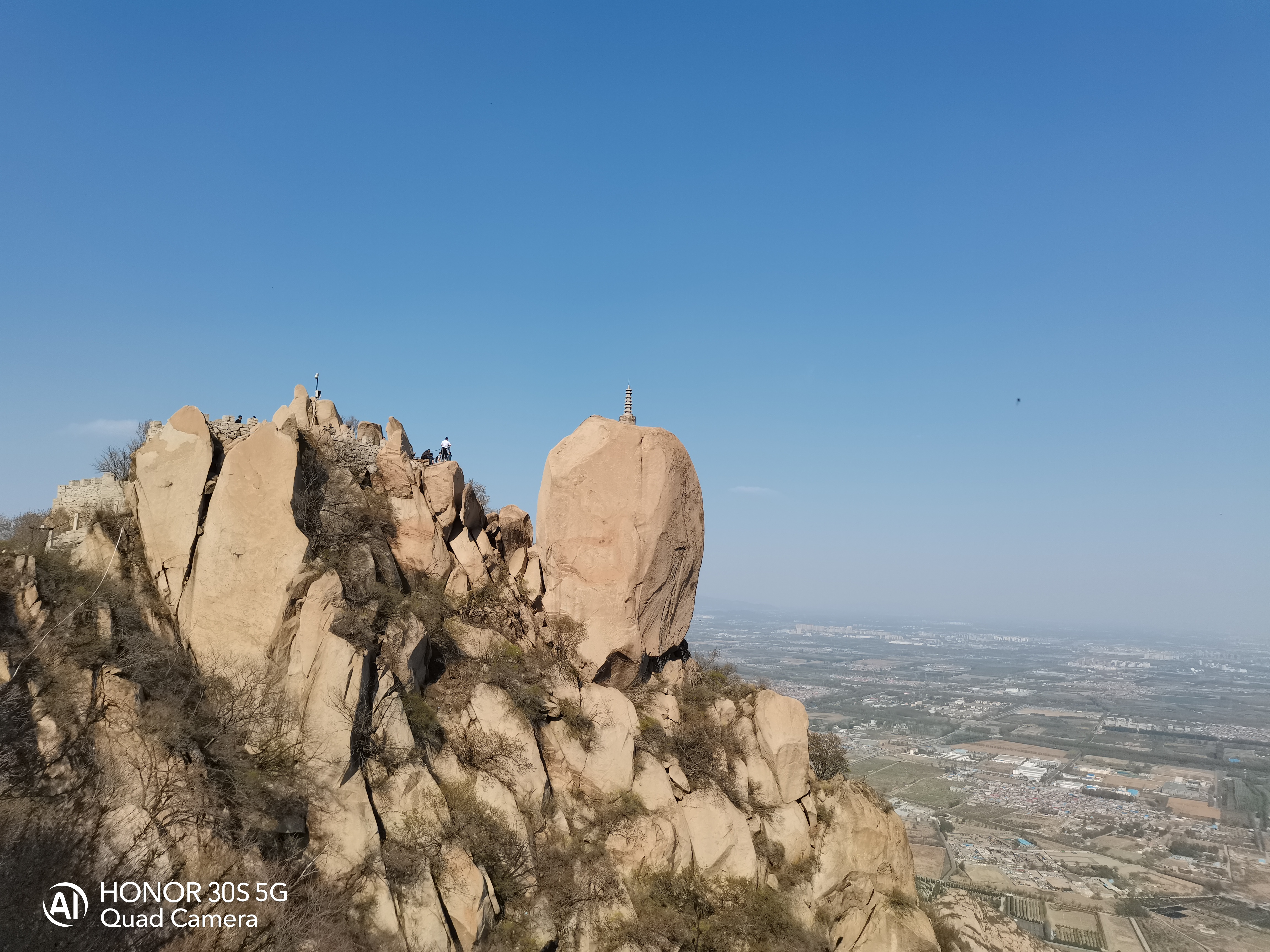 荣耀热门五款机型拍照对比：分别是Play4T/X10/30S/30/30Pro