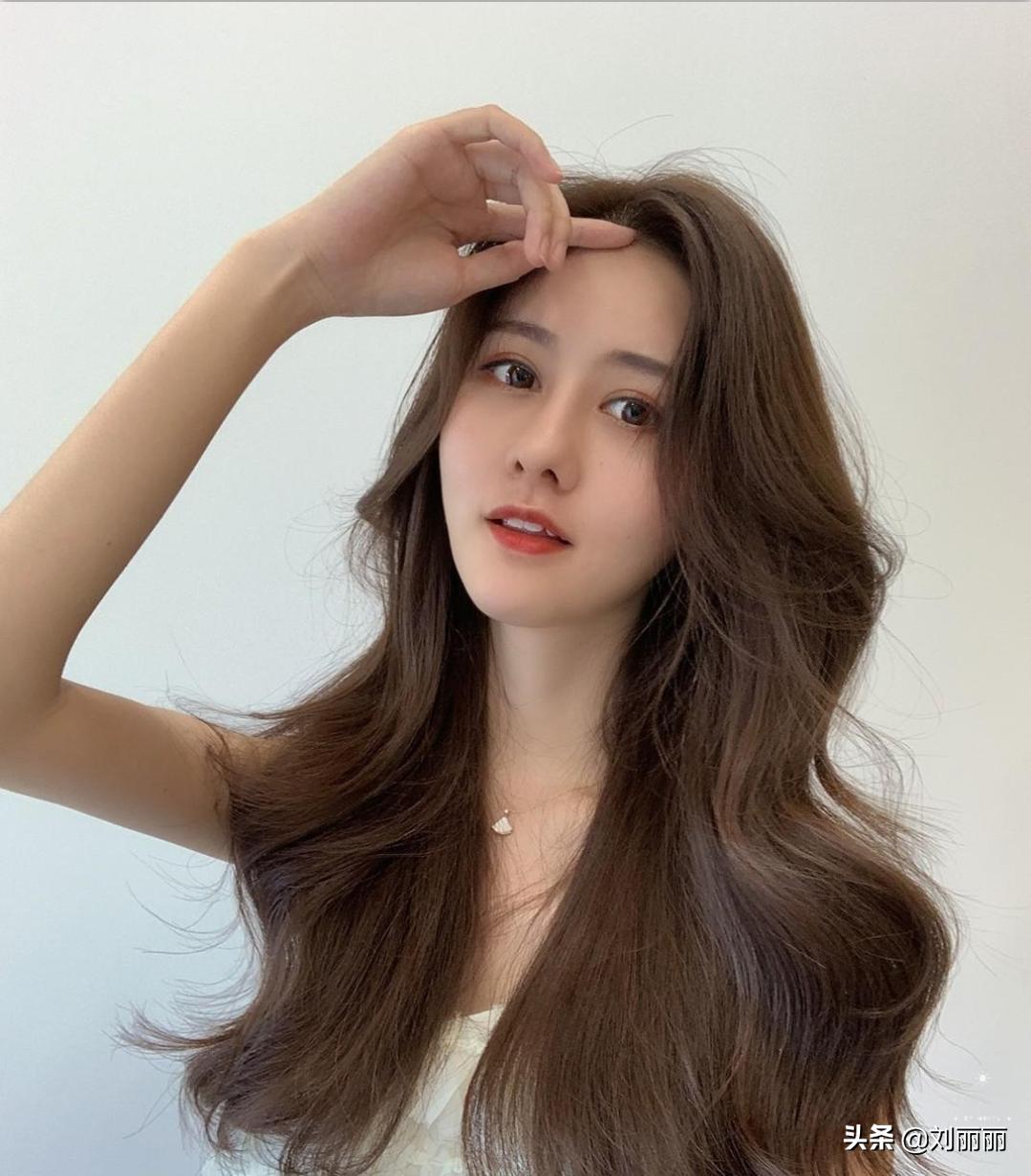 女生最减龄的10款发型,好看的女神发型设计减龄又时尚